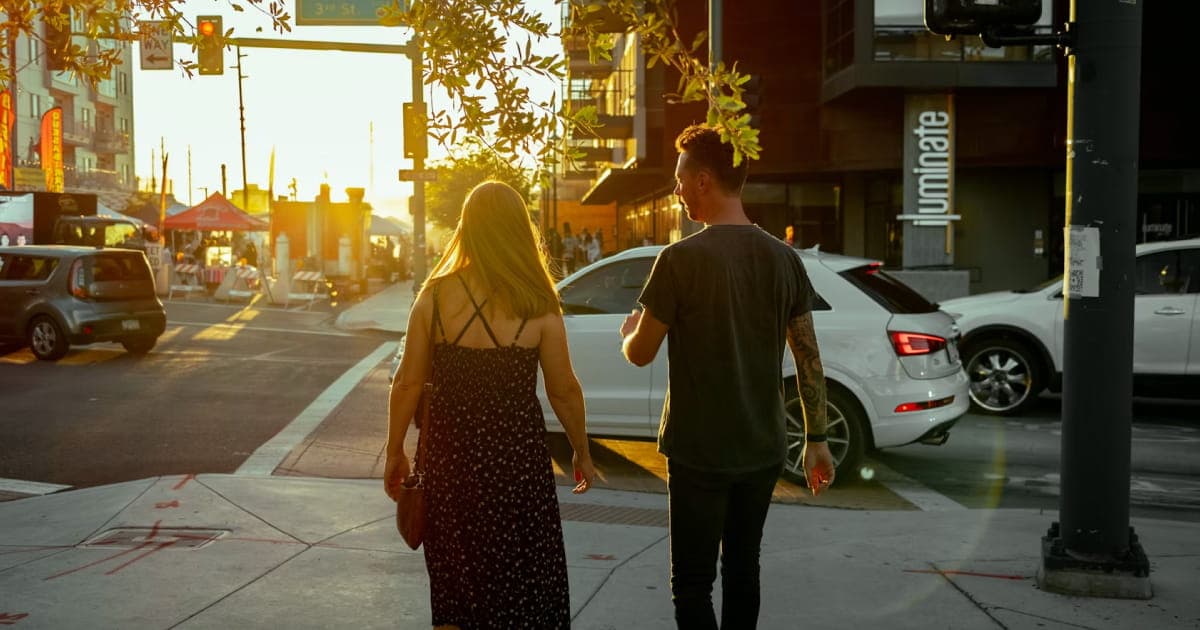 Romantic date ideas for couples who hate routine